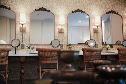 Arched mirrors in the bridal suite